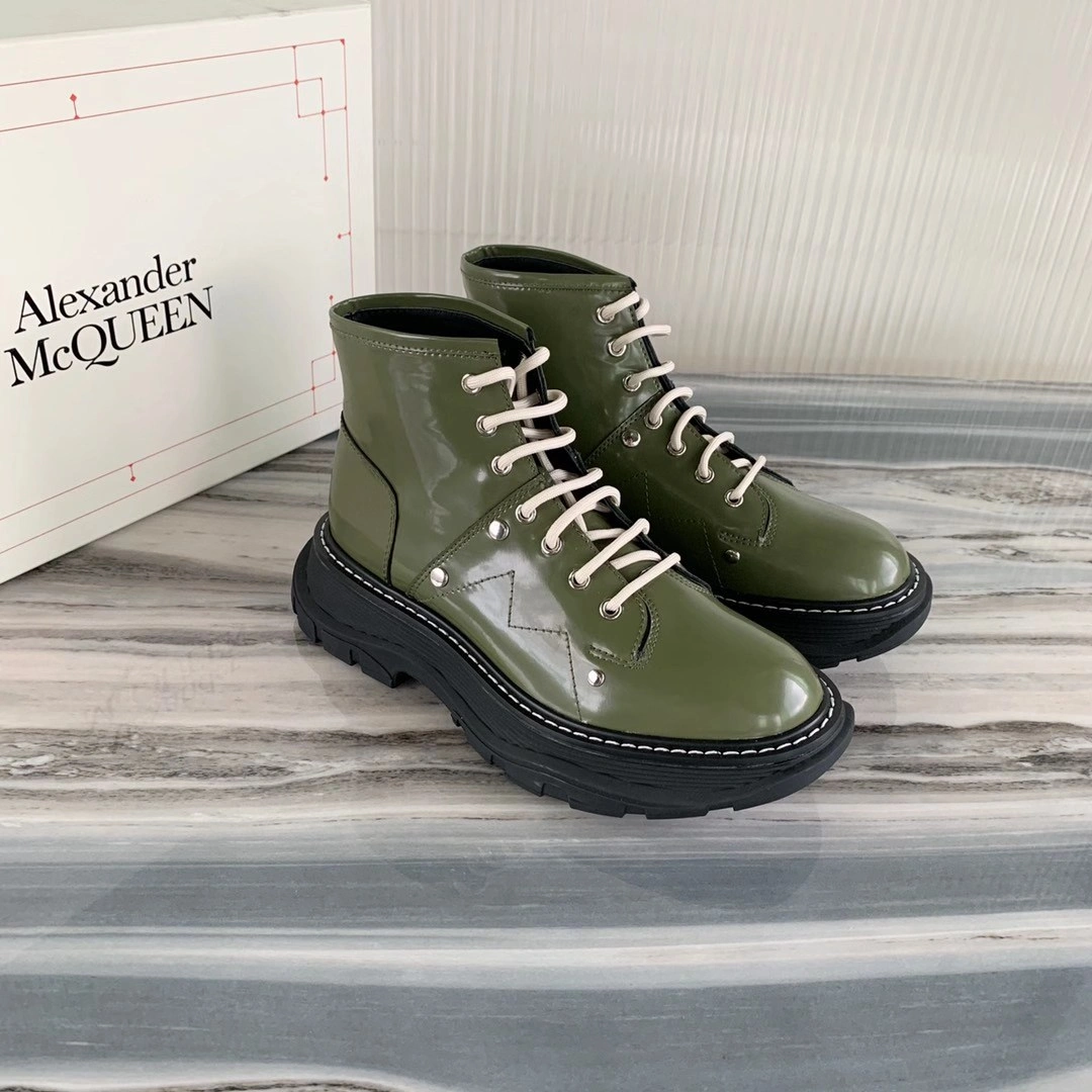 Packable Women A*exander M*queen Sneaker 3206