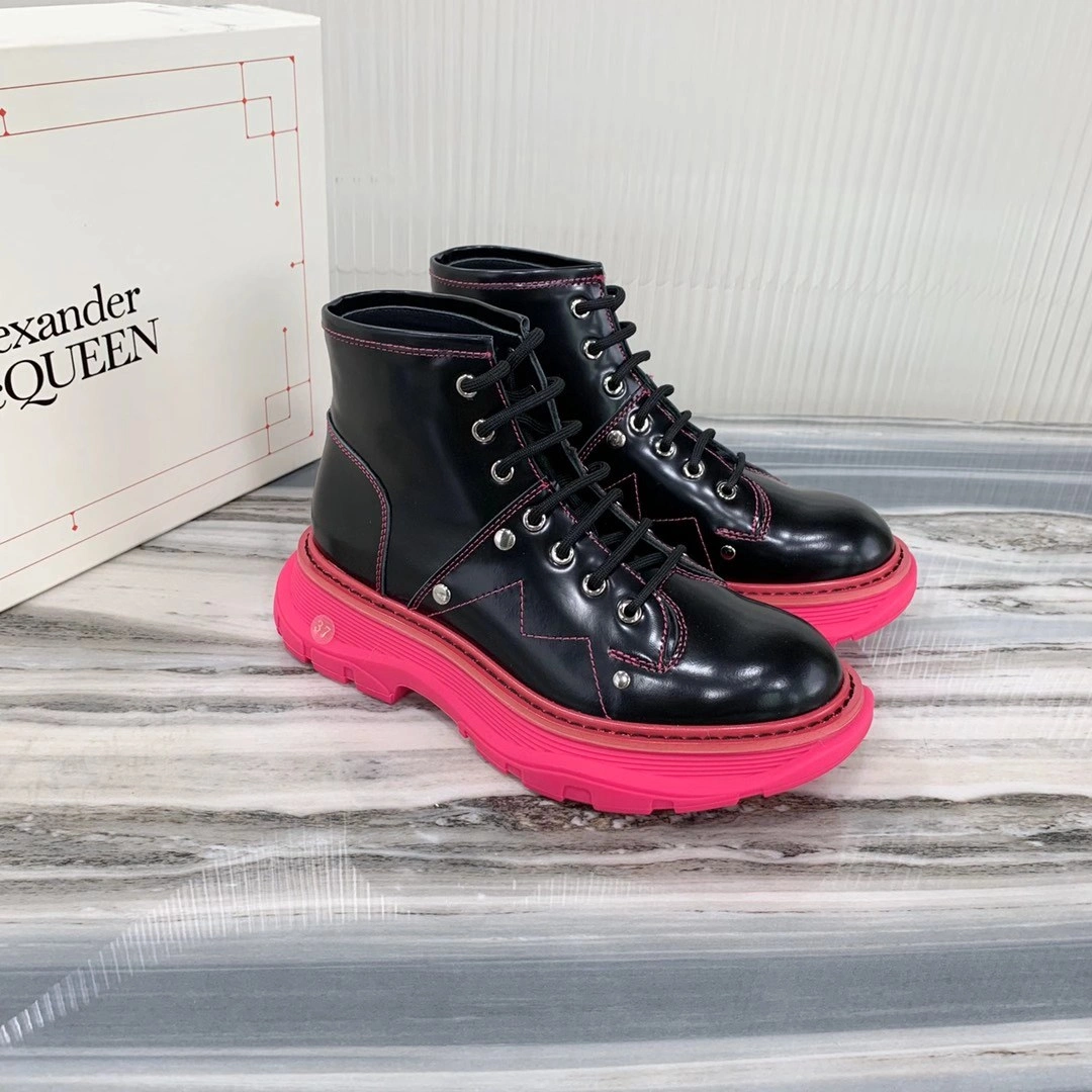 Packable Women A*exander M*queen Sneaker 3206