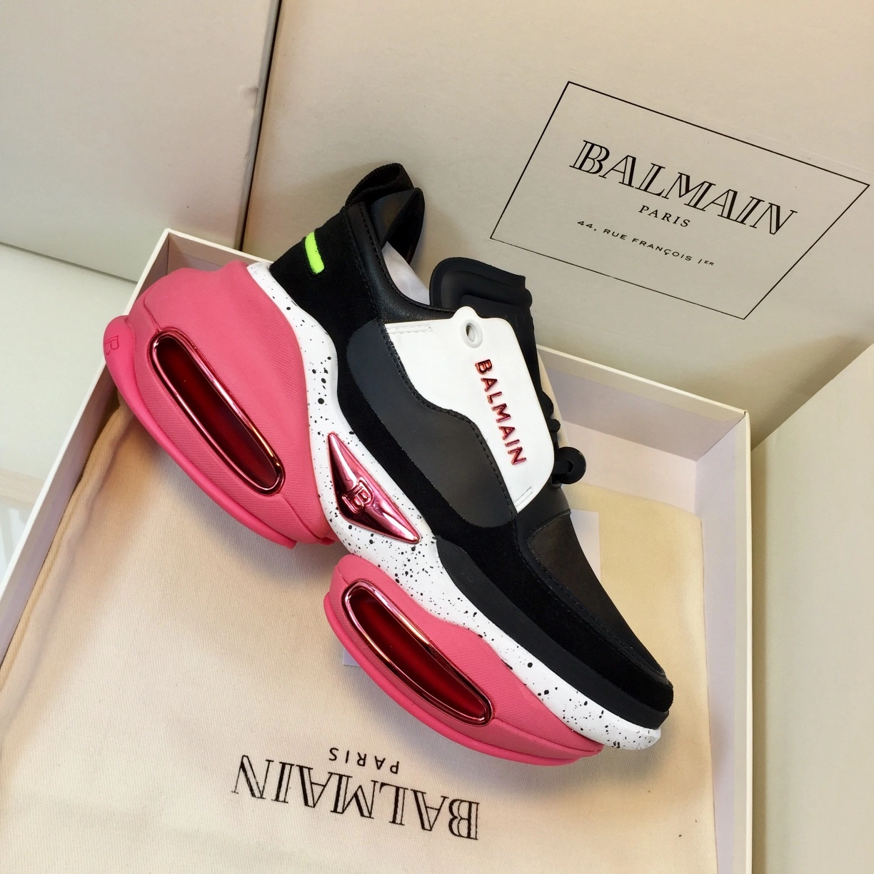 TechFriendly Women B*lmain Sneaker 7496