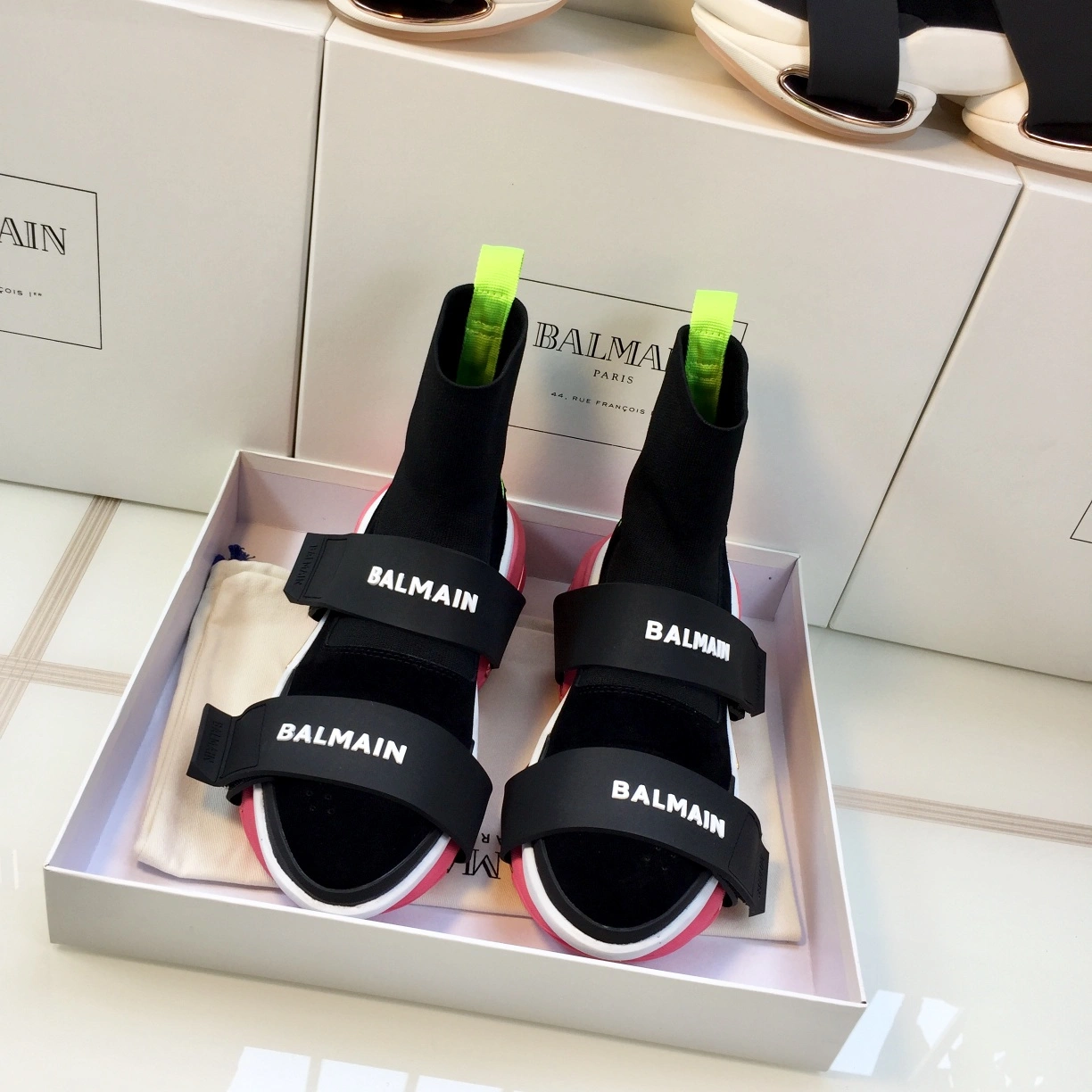 WellDesigned Women B*lmain Sneaker 7495