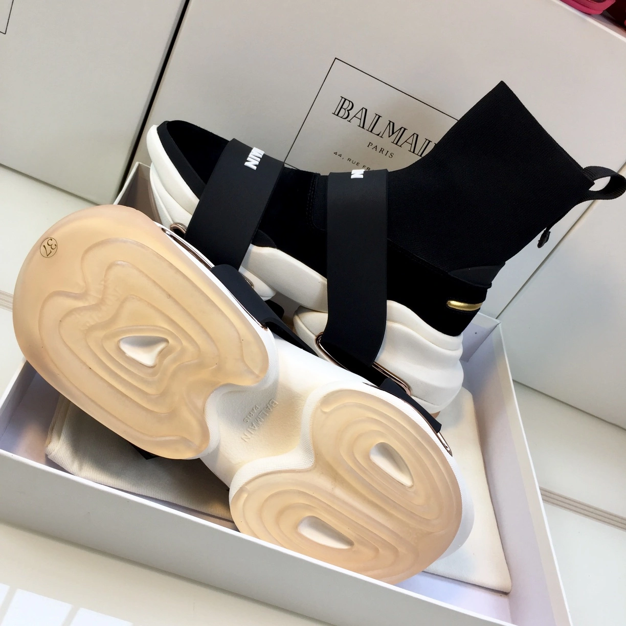 Vibrant Women B*lmain Sneaker 7499