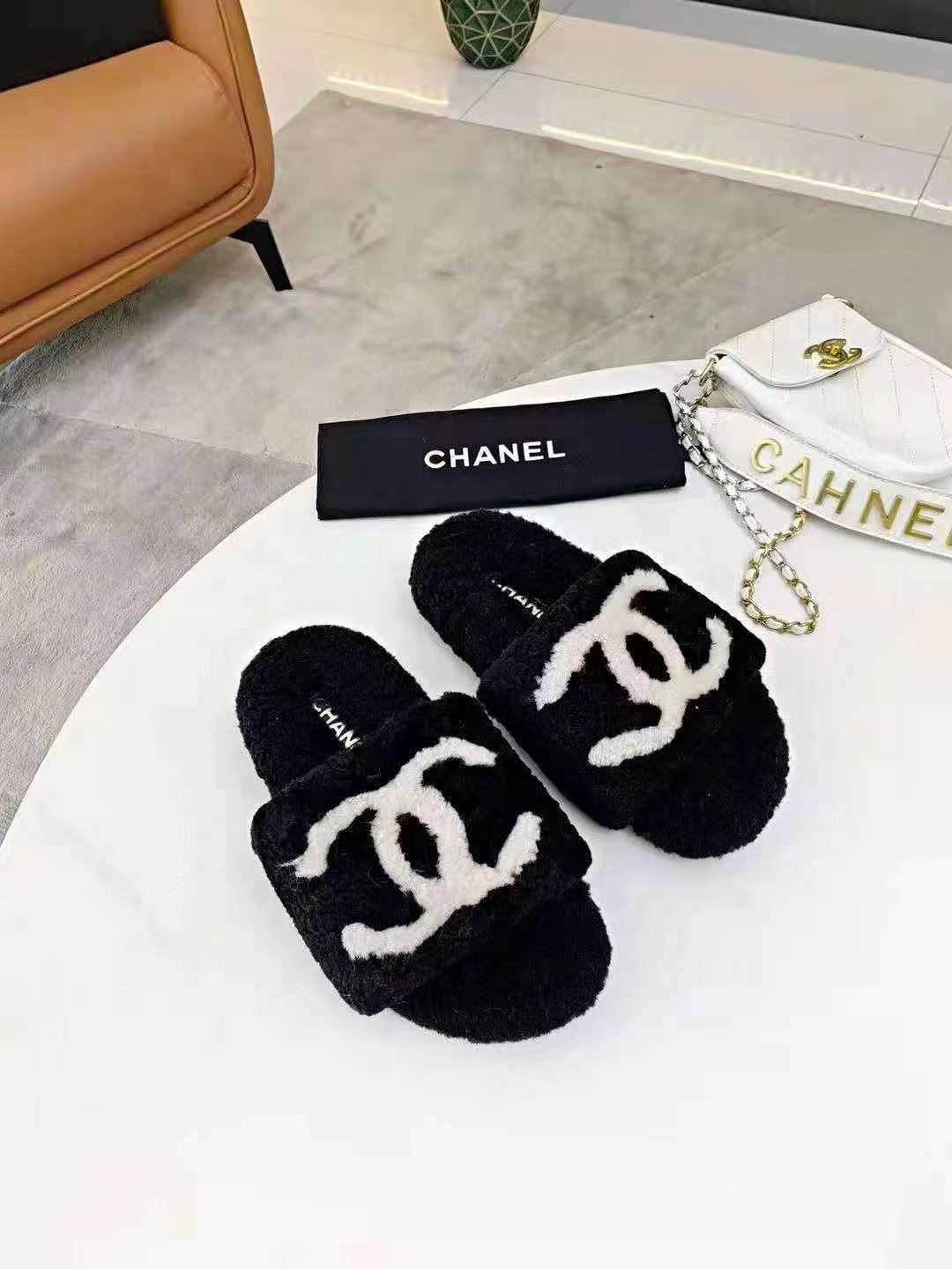 Attractive Women C*hanel Top Slippers 6712