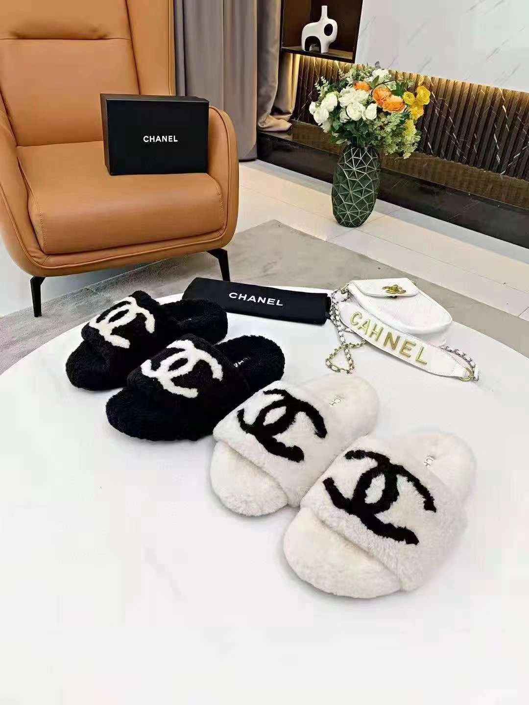 Attractive Women C*hanel Top Slippers 6712