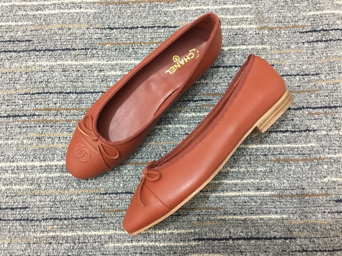 Trendsetting Women C*hanel Top Slippers 6709