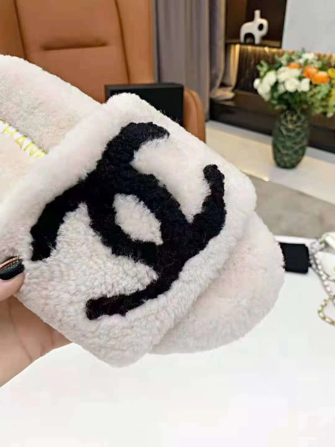Attractive Women C*hanel Top Slippers 6712