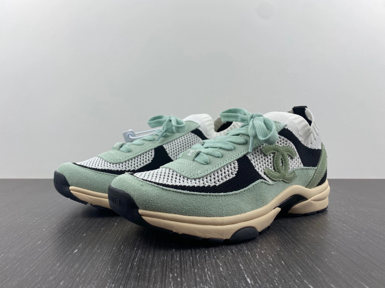 Women C*hanel Top Sneaker Low MK2211112- Timeless 6696