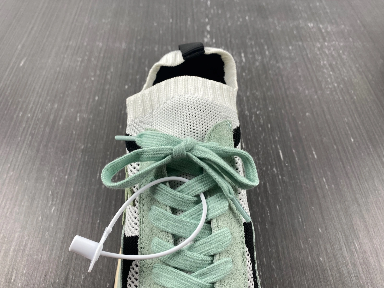 Women C*hanel Top Sneaker Low MK2211112- Timeless 6696
