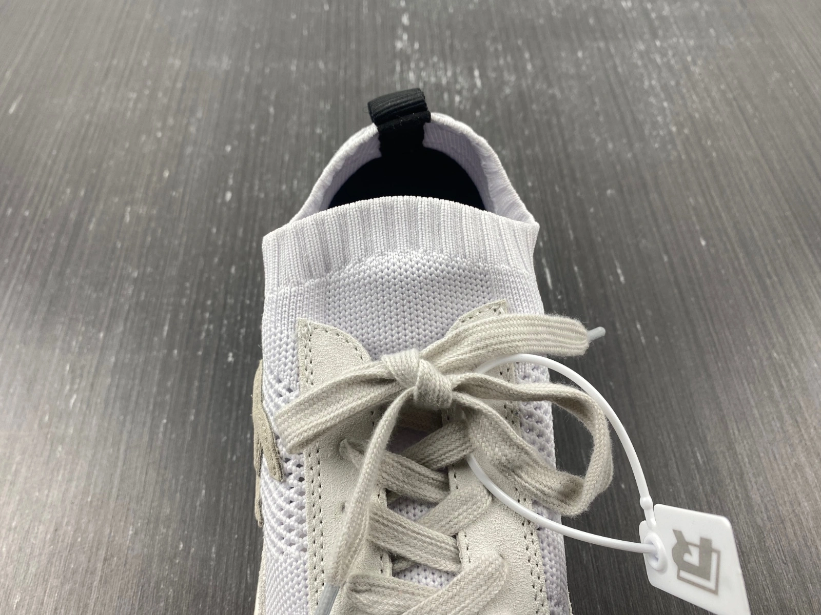 Sporty Women C*hanel Top Sneaker Low MK2211112- 6694