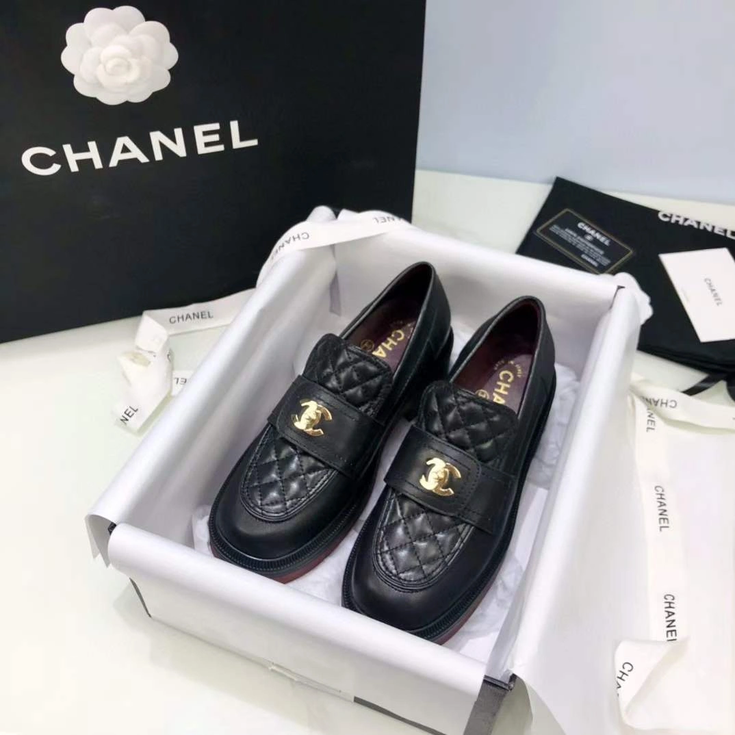 TechFriendly Women C*hanel Top Sneakers 6706