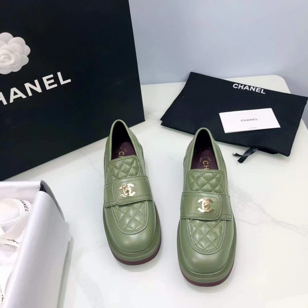 TechFriendly Women C*hanel Top Sneakers 6706