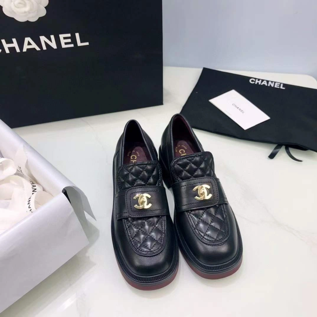 TechFriendly Women C*hanel Top Sneakers 6706