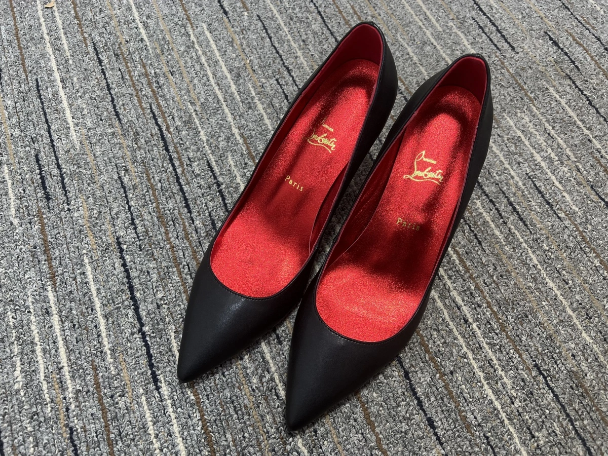Compact Women C*hristian L*ouboutin Pump Top CL2209- 5089