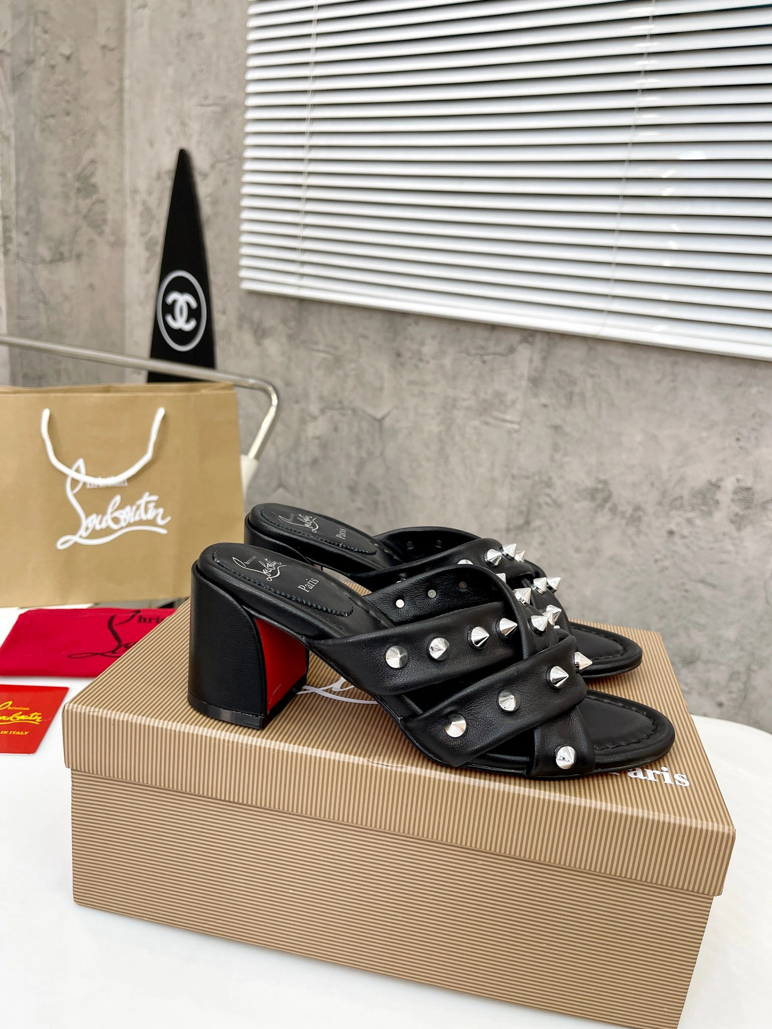 Women C*hristian L*ouboutin Top Slippers CP 20230608- Unisex 5070