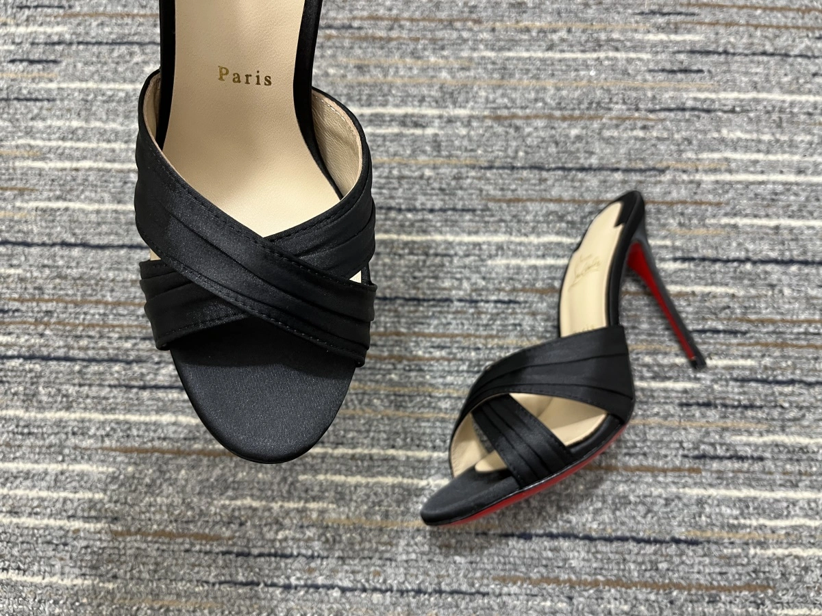 EyeCatching Women C*hristian L*ouboutin Top Slippers YP 20230817- 4982