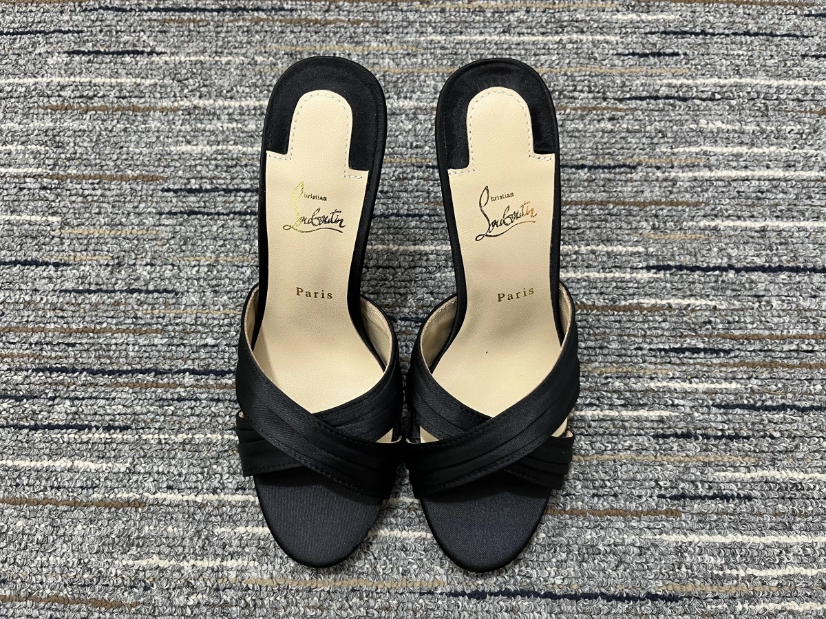 EyeCatching Women C*hristian L*ouboutin Top Slippers YP 20230817- 4982