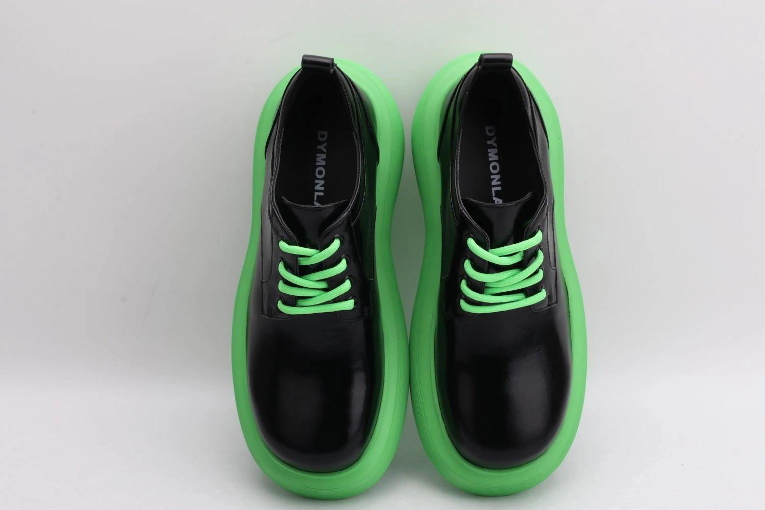 Neat Women D*YMONLATRY Top Sneaker 7552