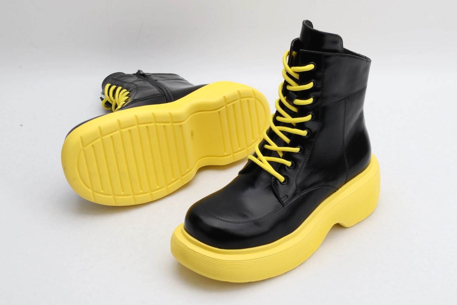 Women D*YMONLATRY Top Sneaker Flexible 7555