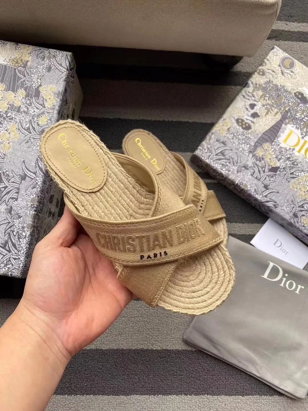 Women D*or Sandals WrinkleFree 5863