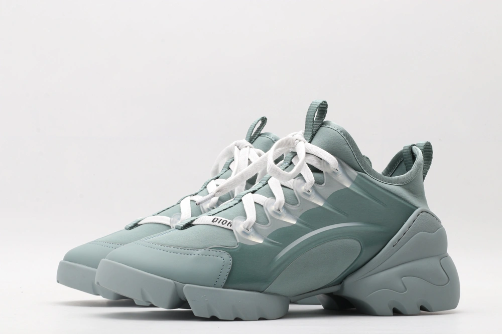Sleek Women D*or Sneaker 5888