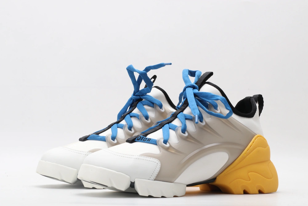 Sleek Women D*or Sneaker 5888
