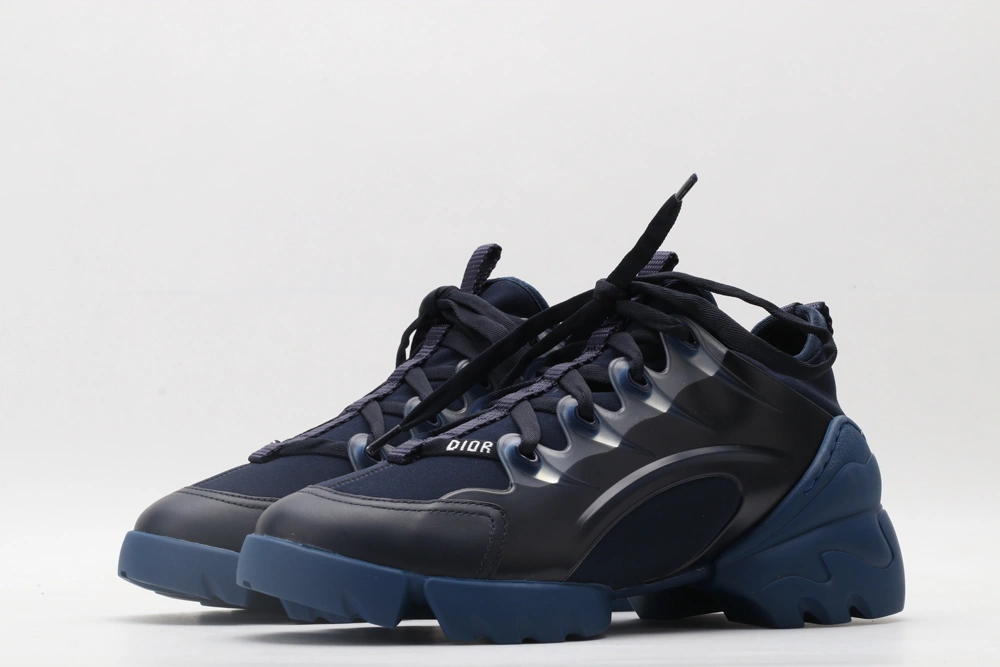 Sleek Women D*or Sneaker 5888