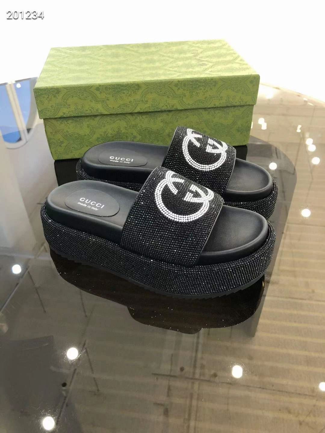 Trendsetting Women G*ucci Top Sandals 3528