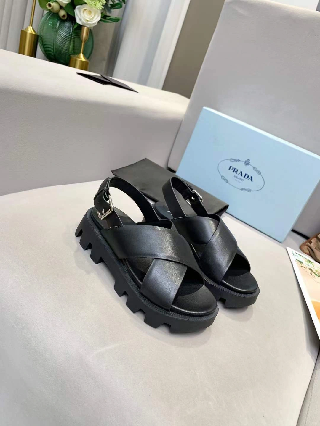 Effortless Women P*rada Top Sandals 6587