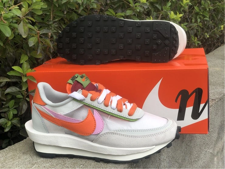 NewStyle Women Sacai x Nike 1200