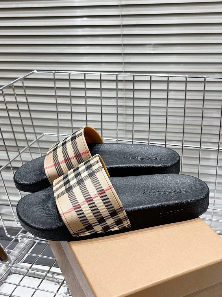 HighQuality Women and Men B*urberry Top Slippers CL 20230820- 6117