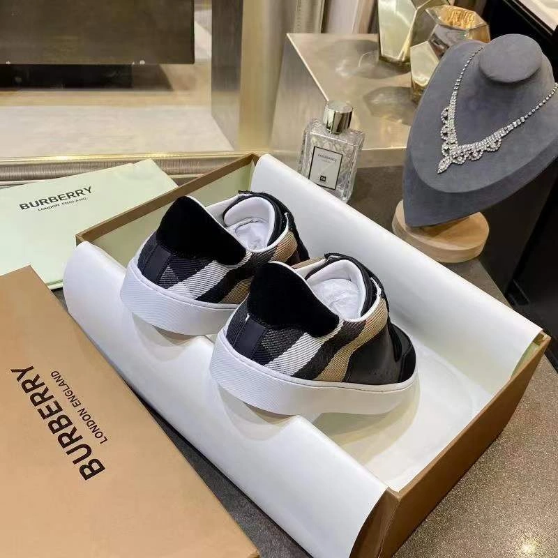 Comfortable Women and Men B*urberry Top Sneaker CL 20230613- 6146