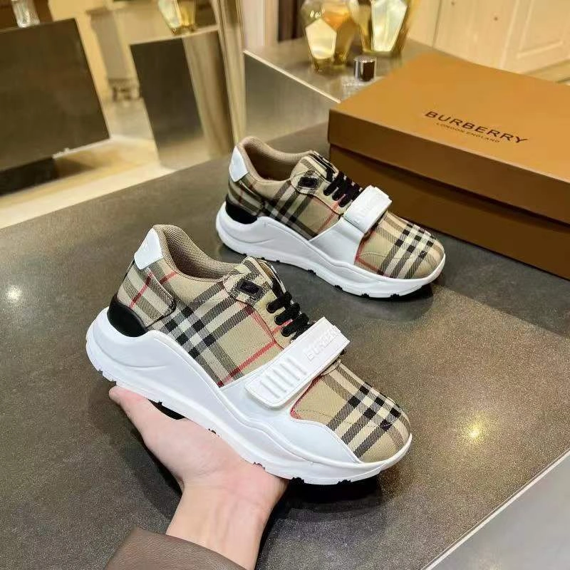 Women and Men B*urberry Top Sneaker CL 20230613- TravelReady 6167