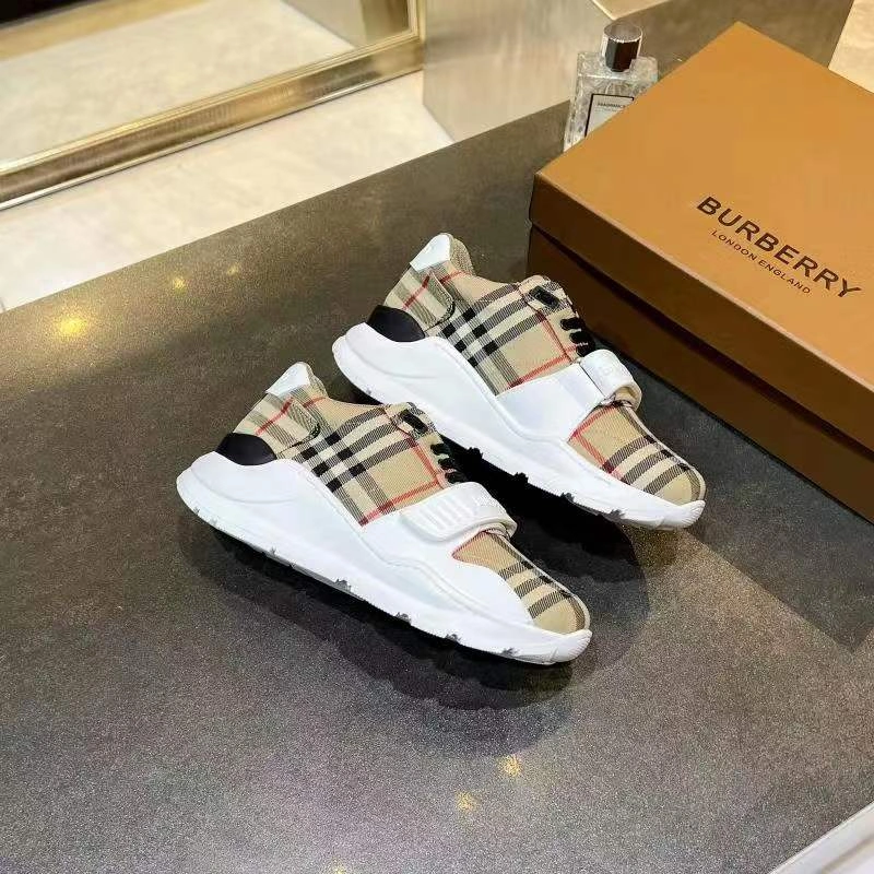 Women and Men B*urberry Top Sneaker CL 20230613- TravelReady 6167