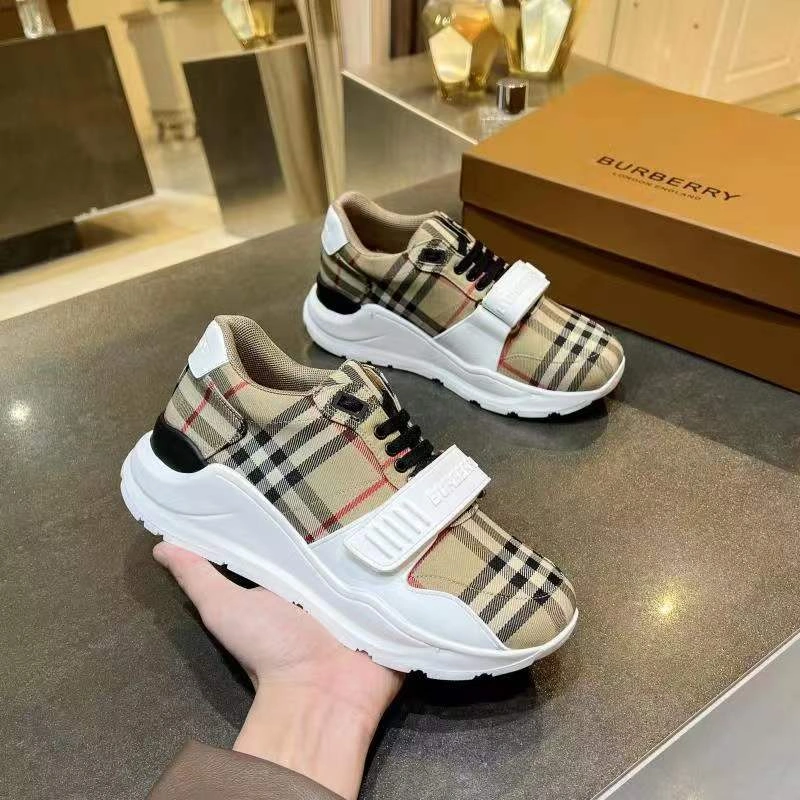 Women and Men B*urberry Top Sneaker CL 20230613- TravelReady 6167