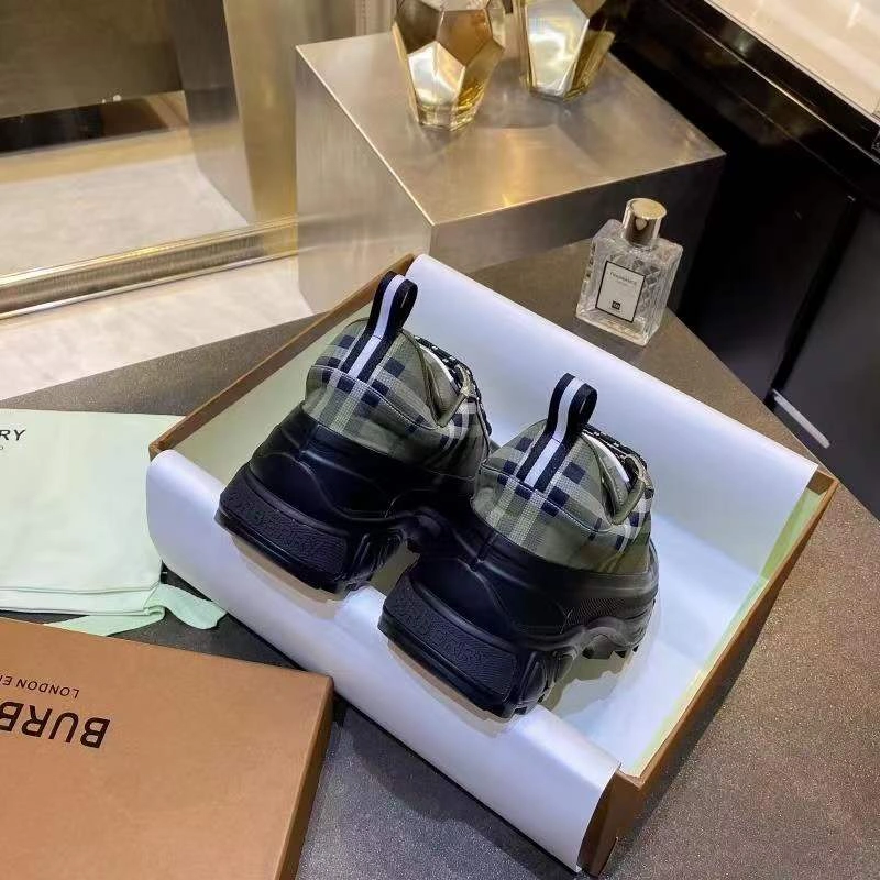 Tailored Women and Men B*urberry Top Sneaker CL 20230613- 6165