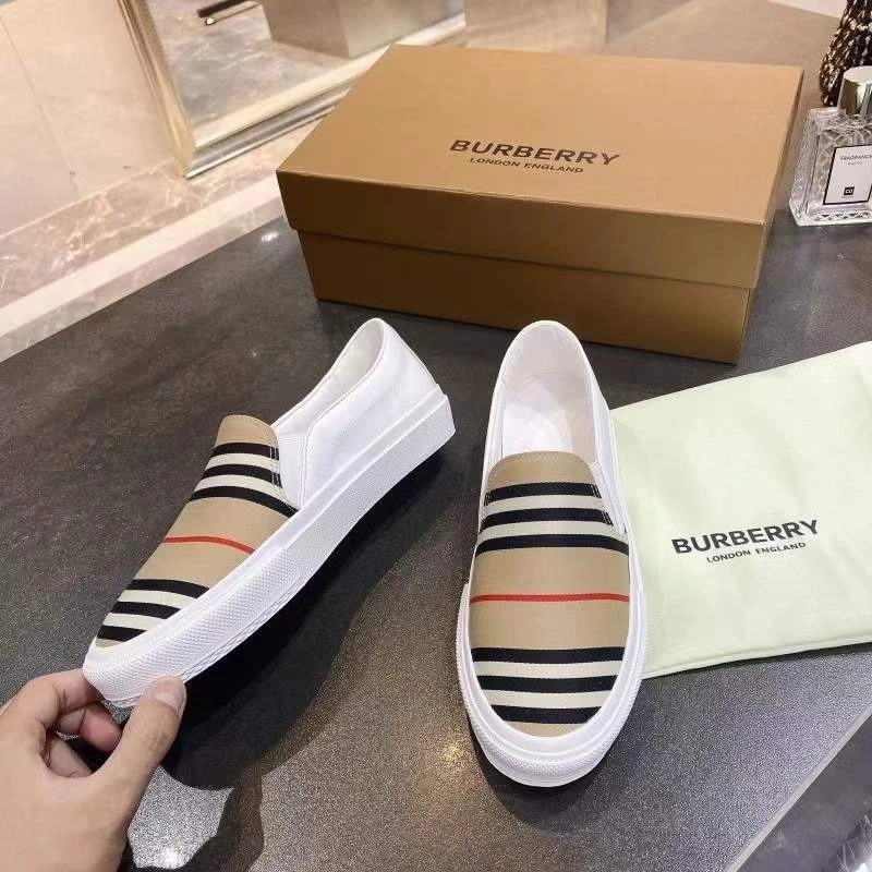 Affordable Women and Men B*urberry Top Sneaker CL 20230820- 6140
