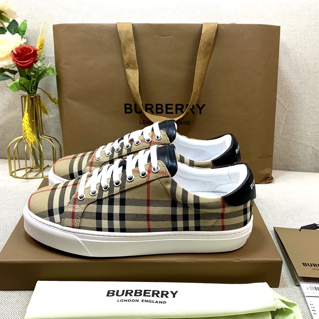 Women and Men B*urberry Top Sneaker Low CP 20230612- OnTrend 6264