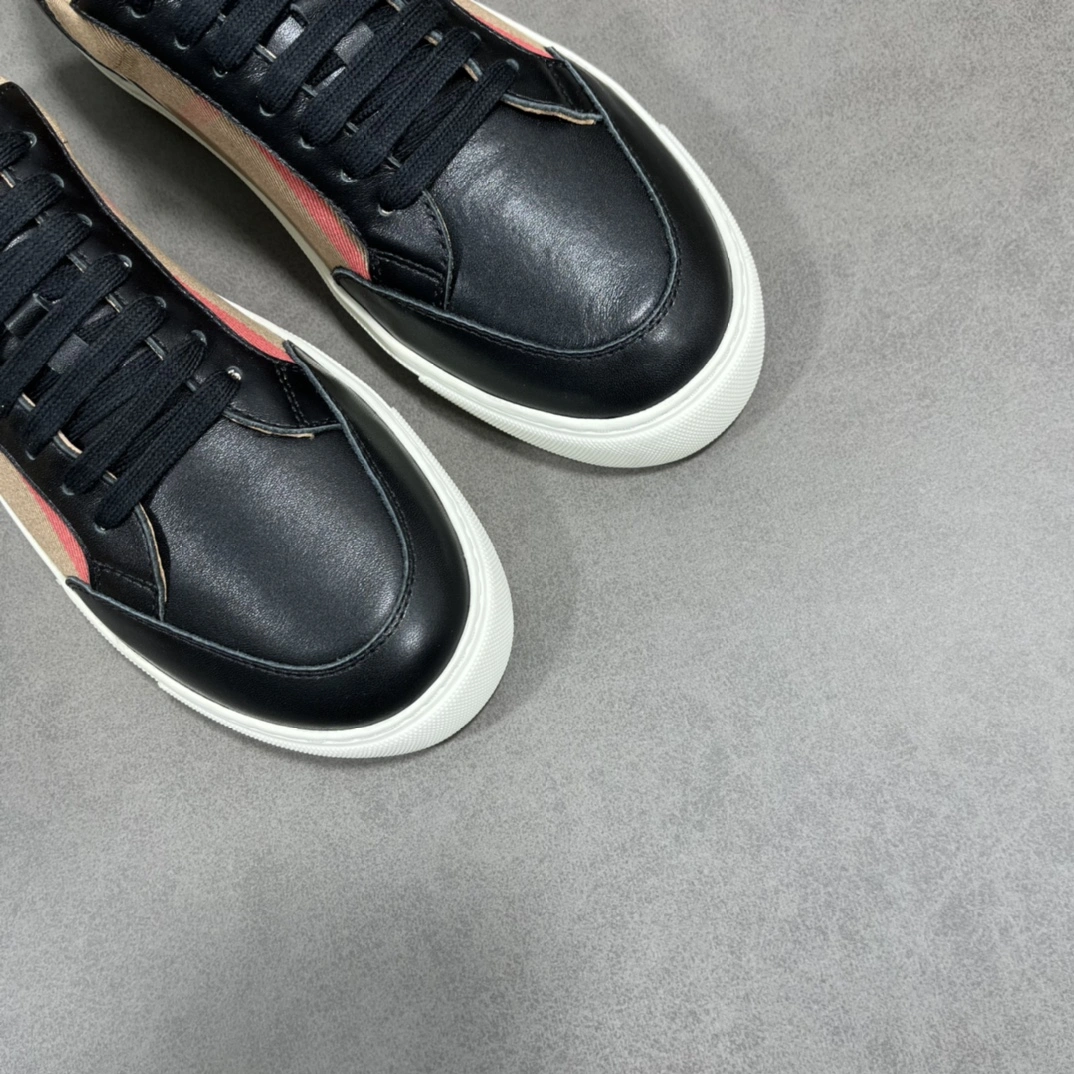 UrbanStyle Women and Men B*urberry Top Sneaker Low CP 20230613- 6243