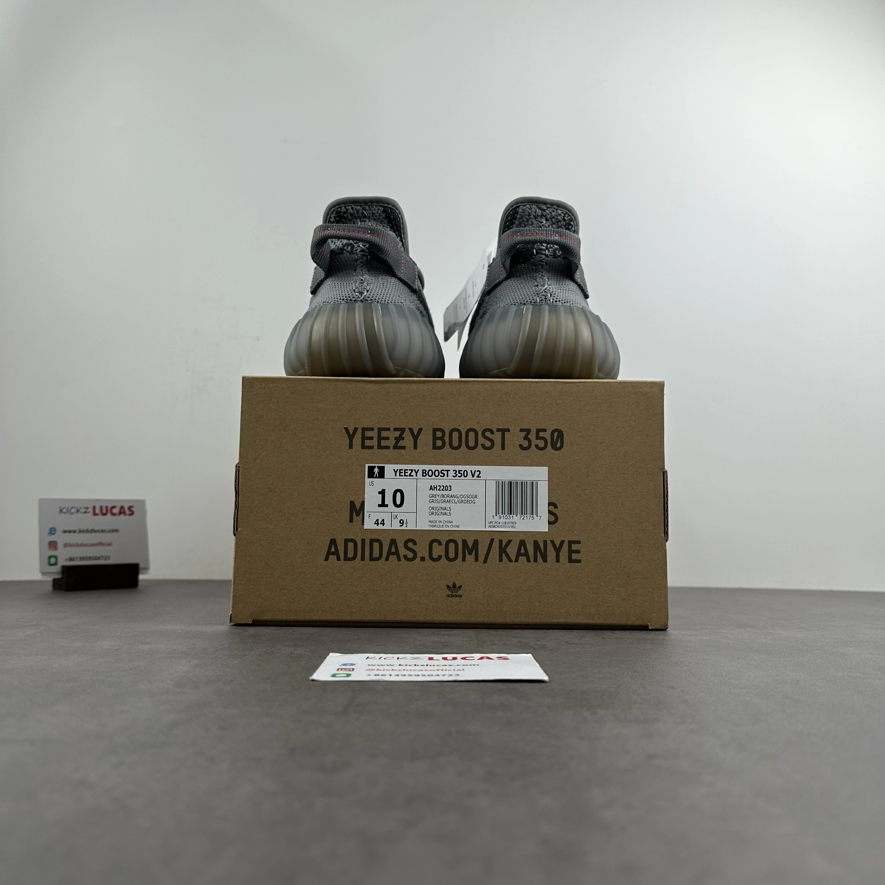 Yeezy 350 Boost V2 Beluga 2.0 AH TechFriendly 2685