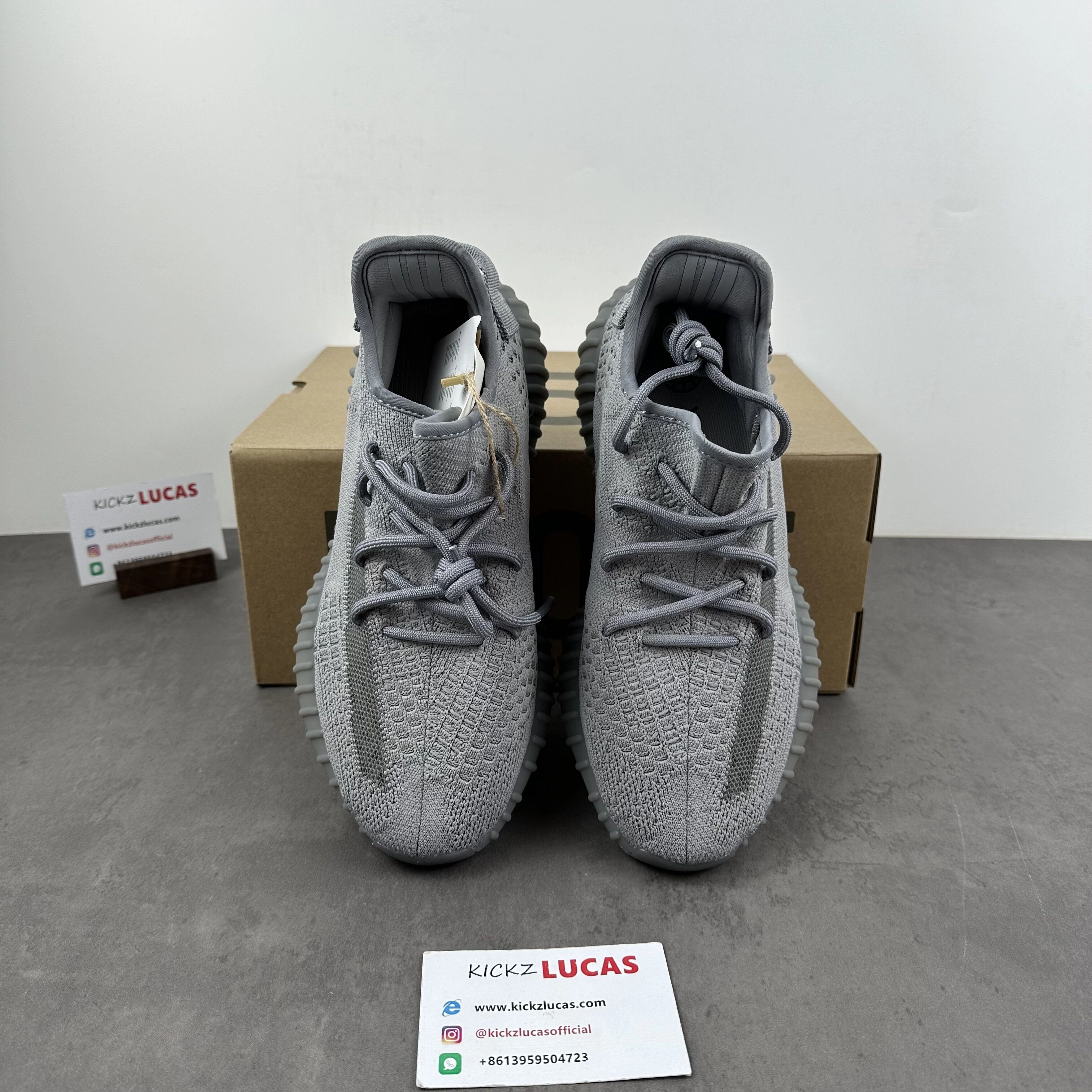 Yeezy 350v2 Boost Space Ash IF Sustainable 2615