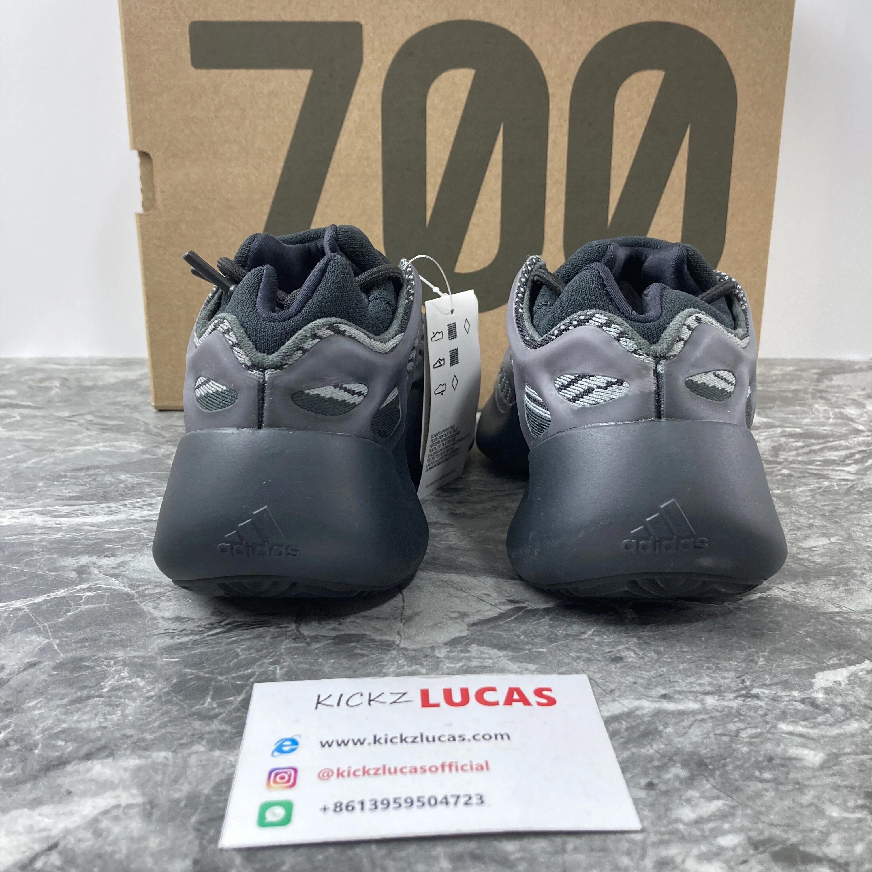 Yeezy 700 V3 Alvah H OnTrend 2732