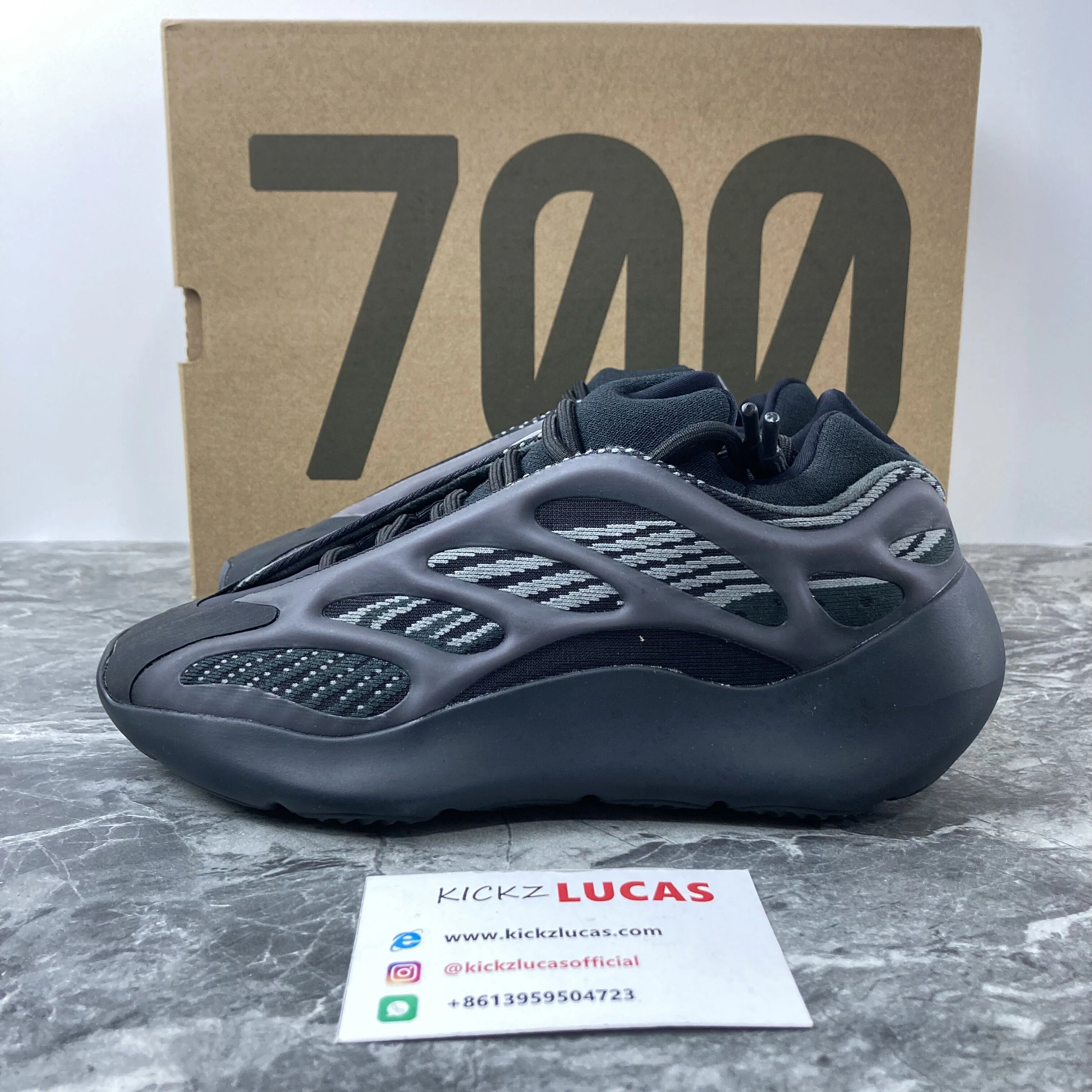 Yeezy 700 V3 Alvah H OnTrend 2732