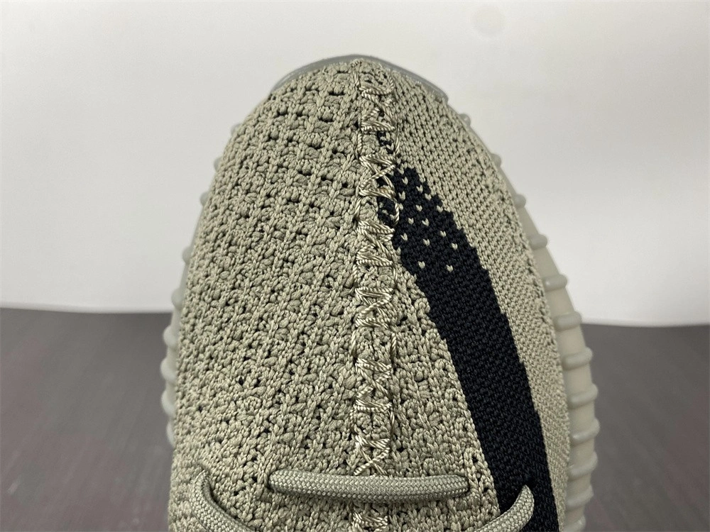 Supportive Yeezy Boost 350 V2 Granite HQ 2627
