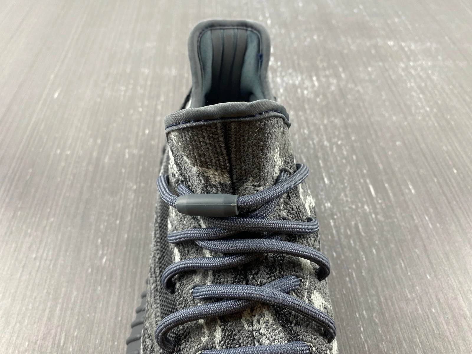 Classic Yeezy Boost 350 V2 ID 2616