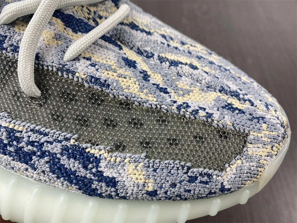 RelaxedFit Yeezy Boost 350 V2 MX Frost Blue GW 2632