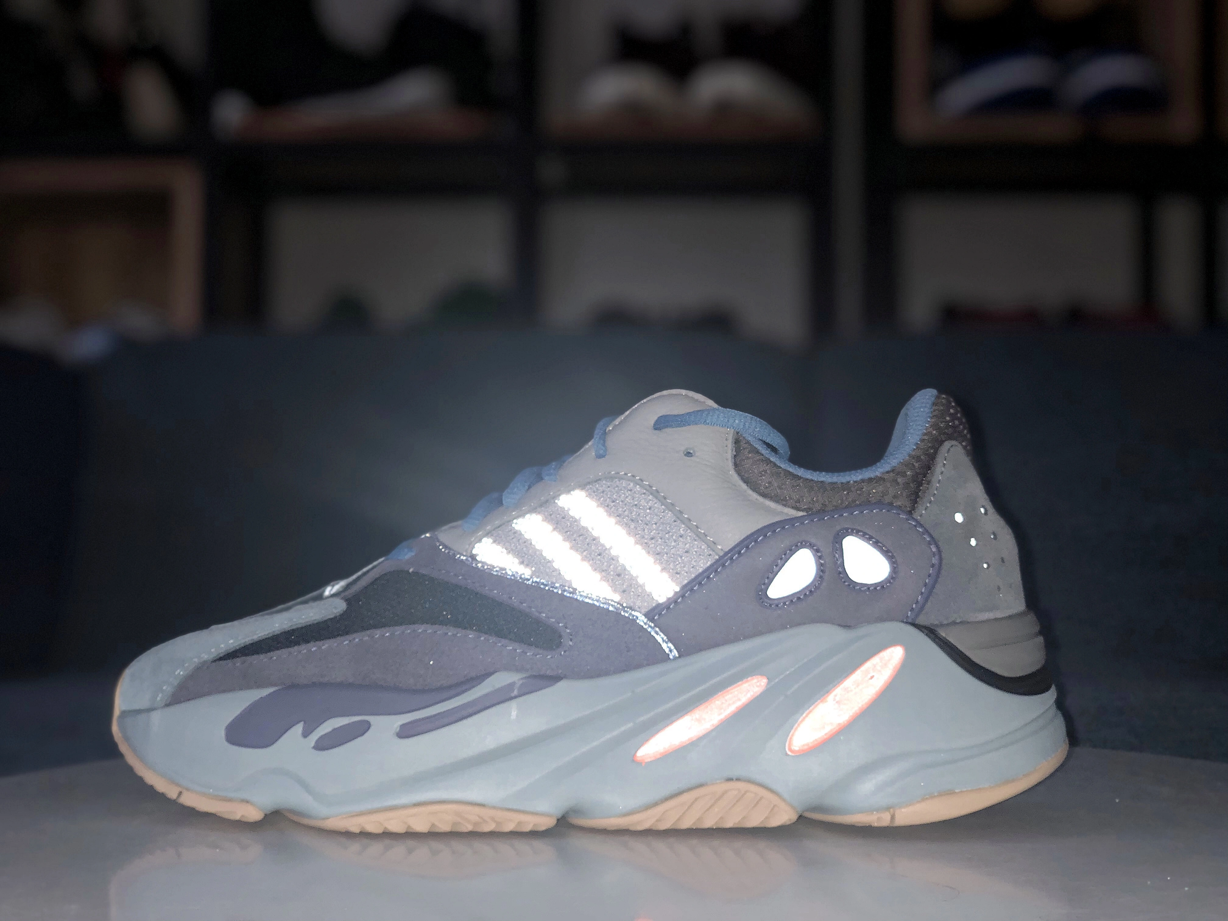 Yeezy Boost 700 Carbon Blue Fashionable 2737