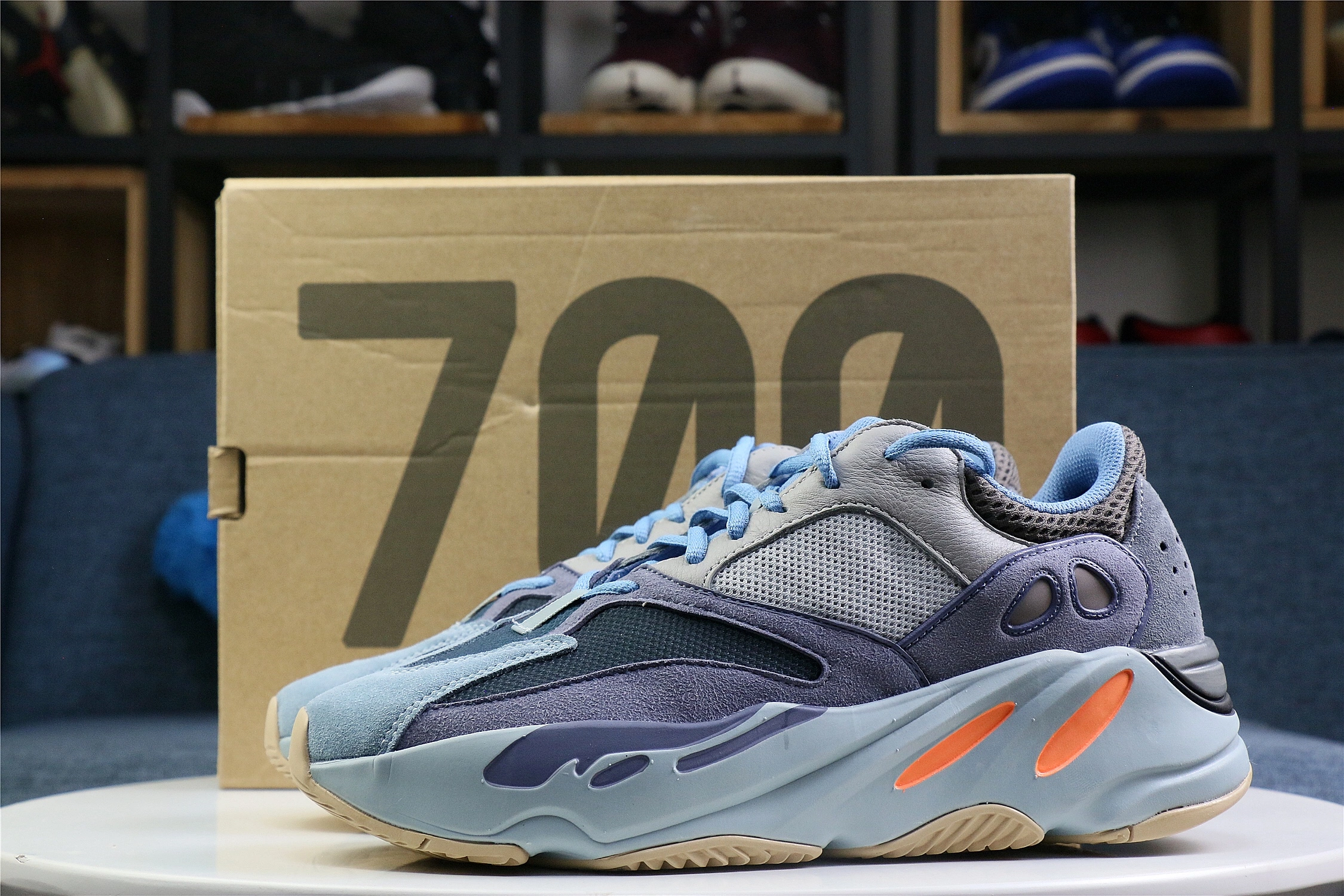 Yeezy Boost 700 Carbon Blue Fashionable 2737