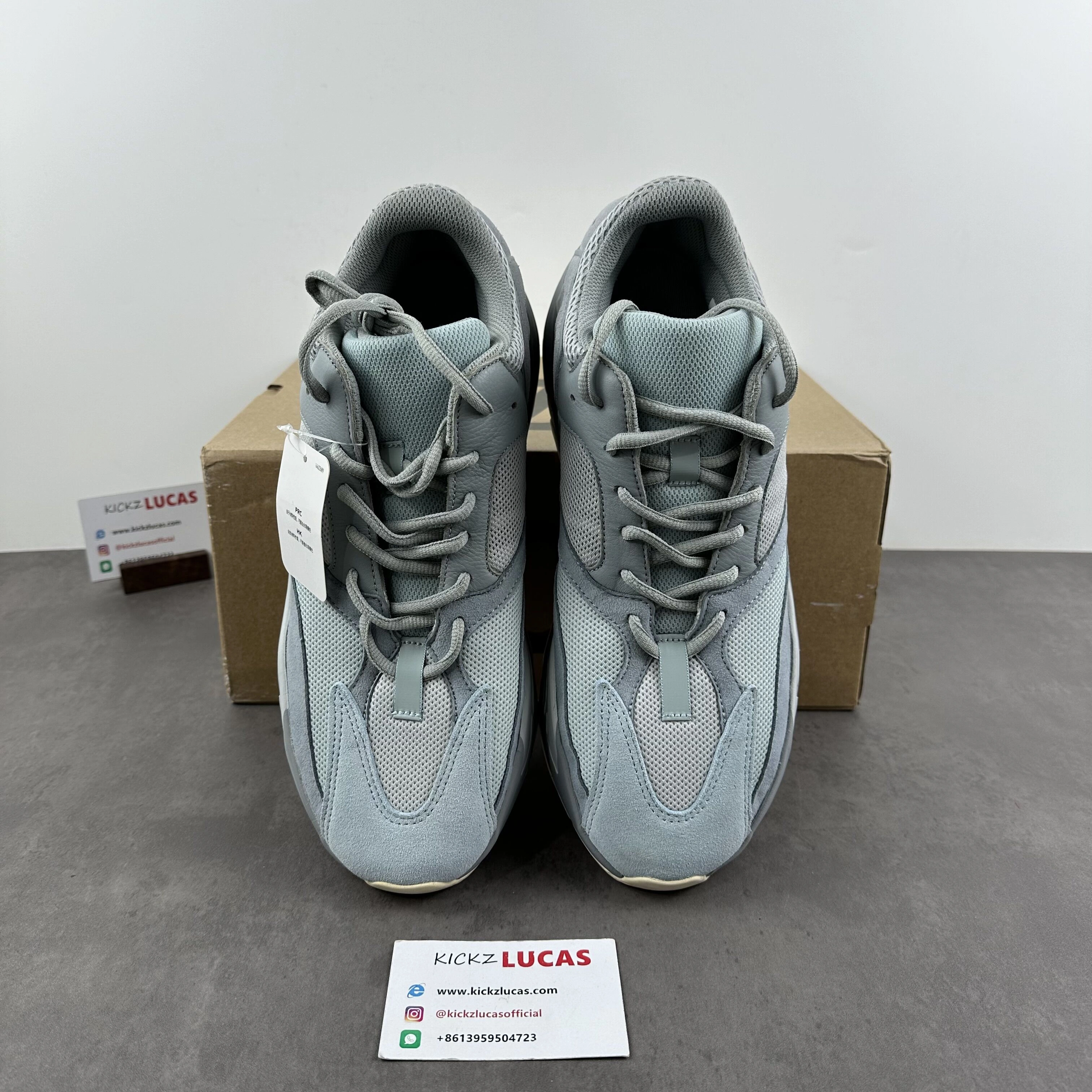 OnTrend Yeezy Boost 700 Inertia EG 2718