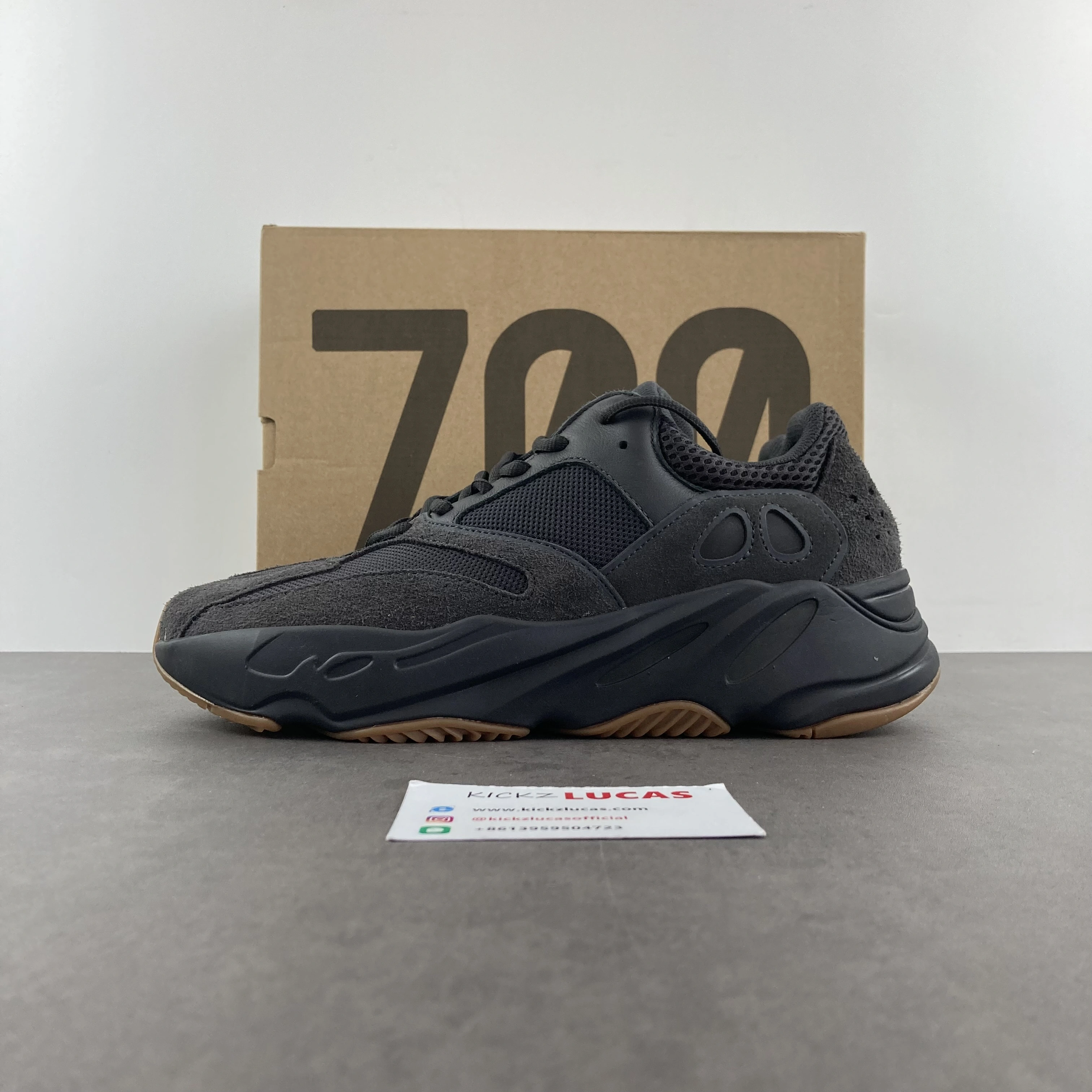 Yeezy Boost 700 Utility Black FV HighQuality 2744