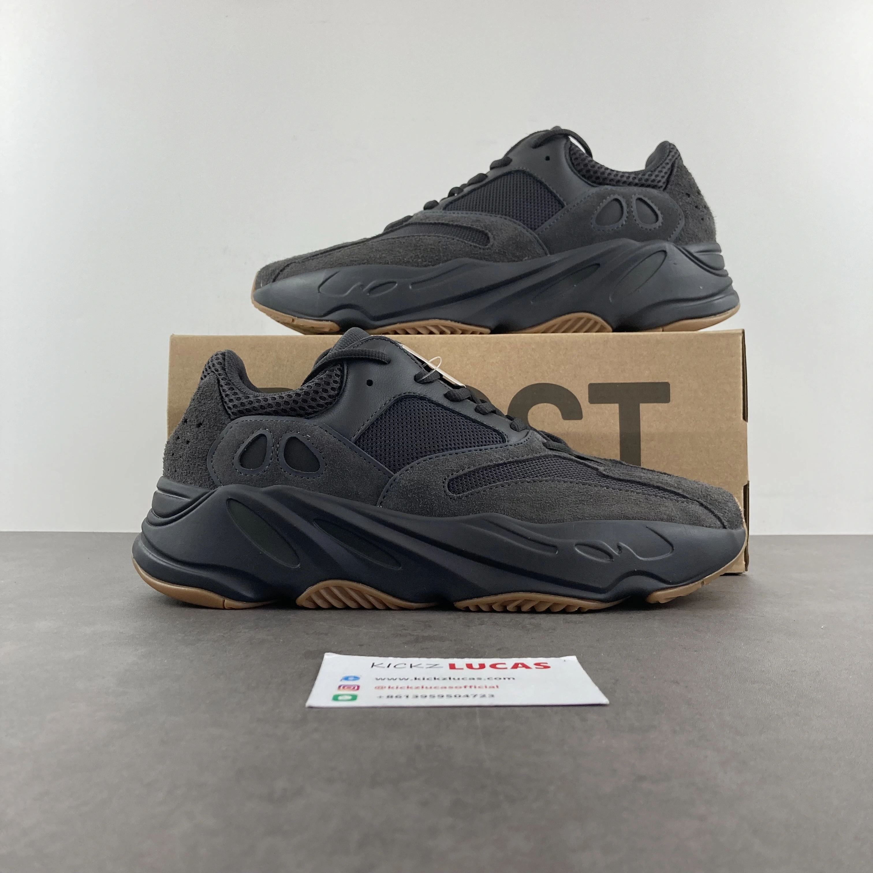 Yeezy Boost 700 Utility Black FV HighQuality 2744