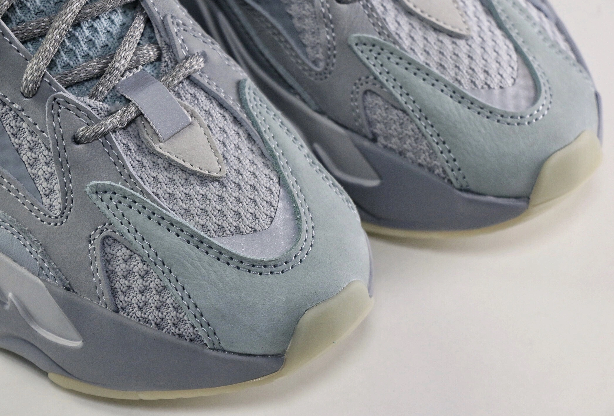 SmartChoice Yeezy Boost 700 V2 “Inertia” 2741